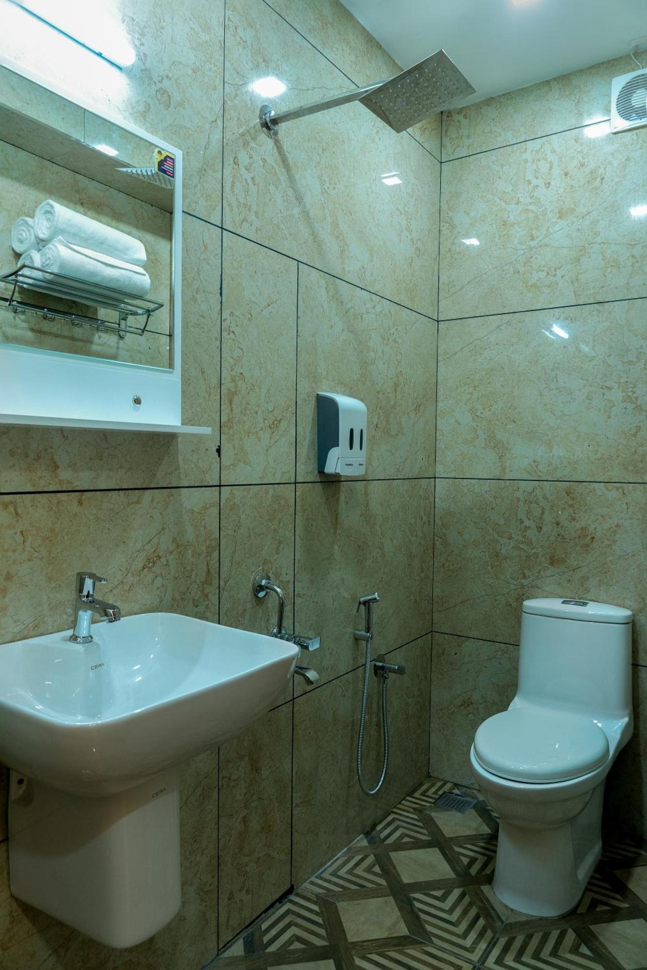 Fly View Airport Residency Hotel Nedumbassery Kültér fotó