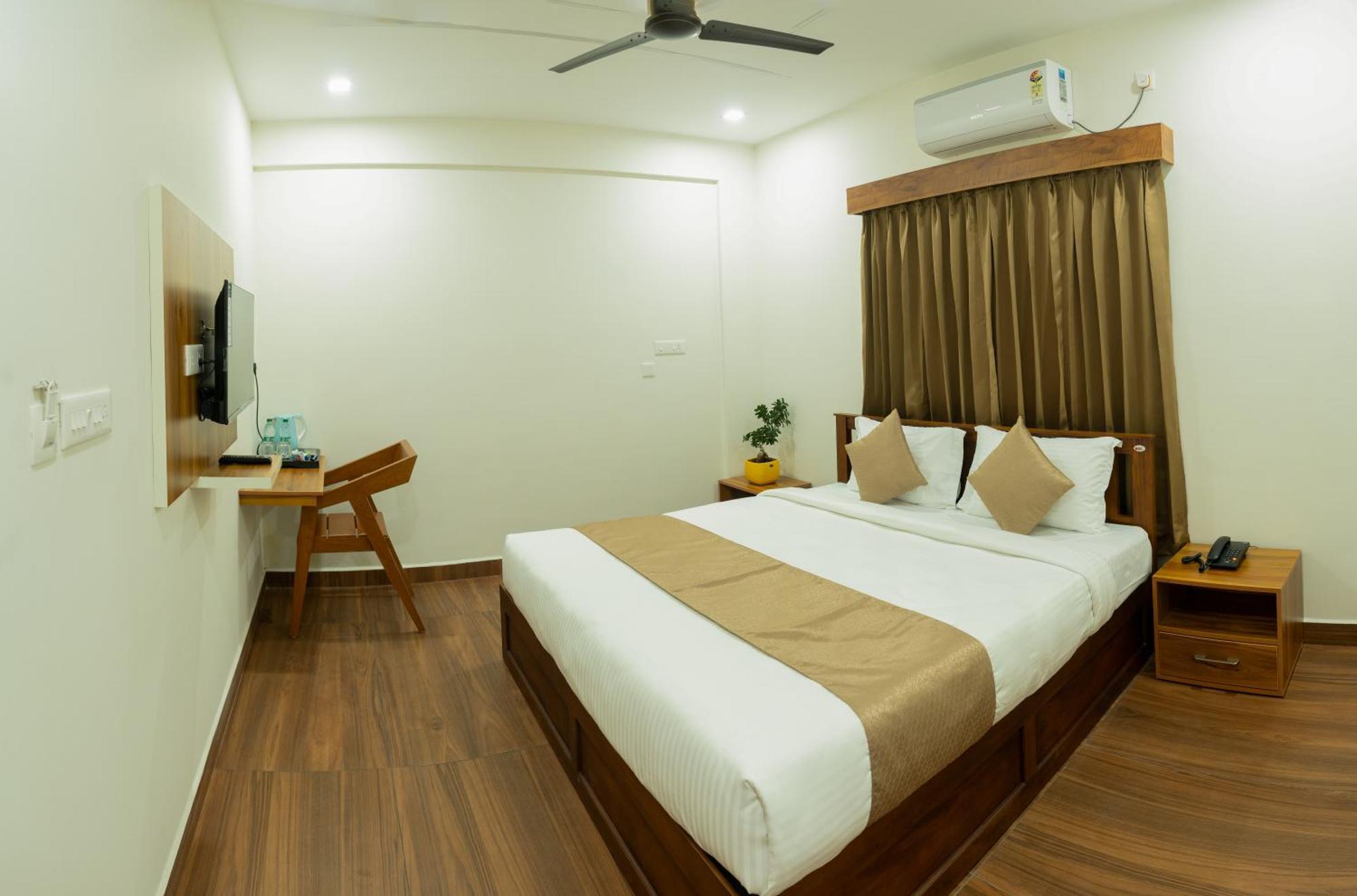 Fly View Airport Residency Hotel Nedumbassery Kültér fotó