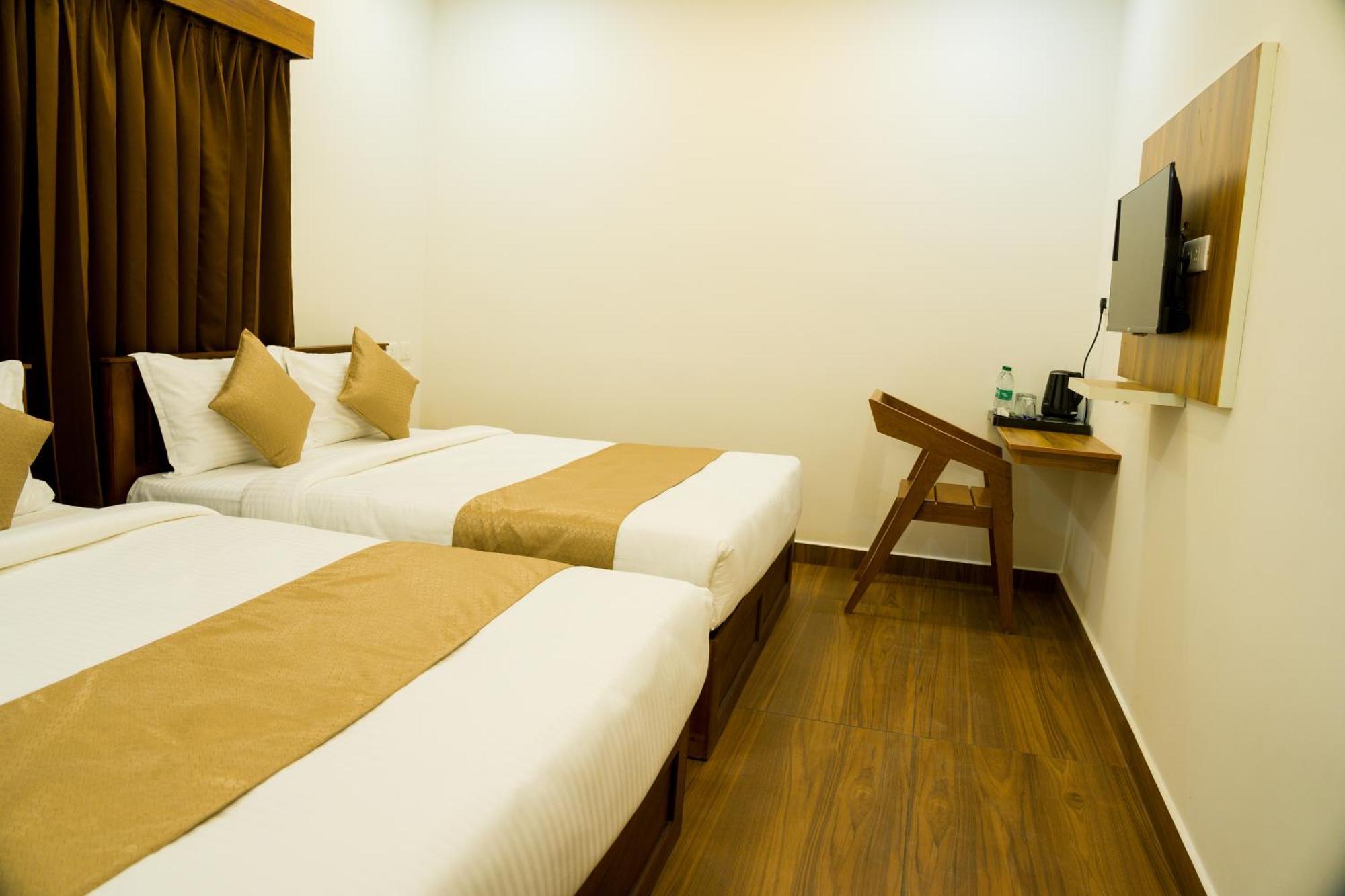 Fly View Airport Residency Hotel Nedumbassery Kültér fotó