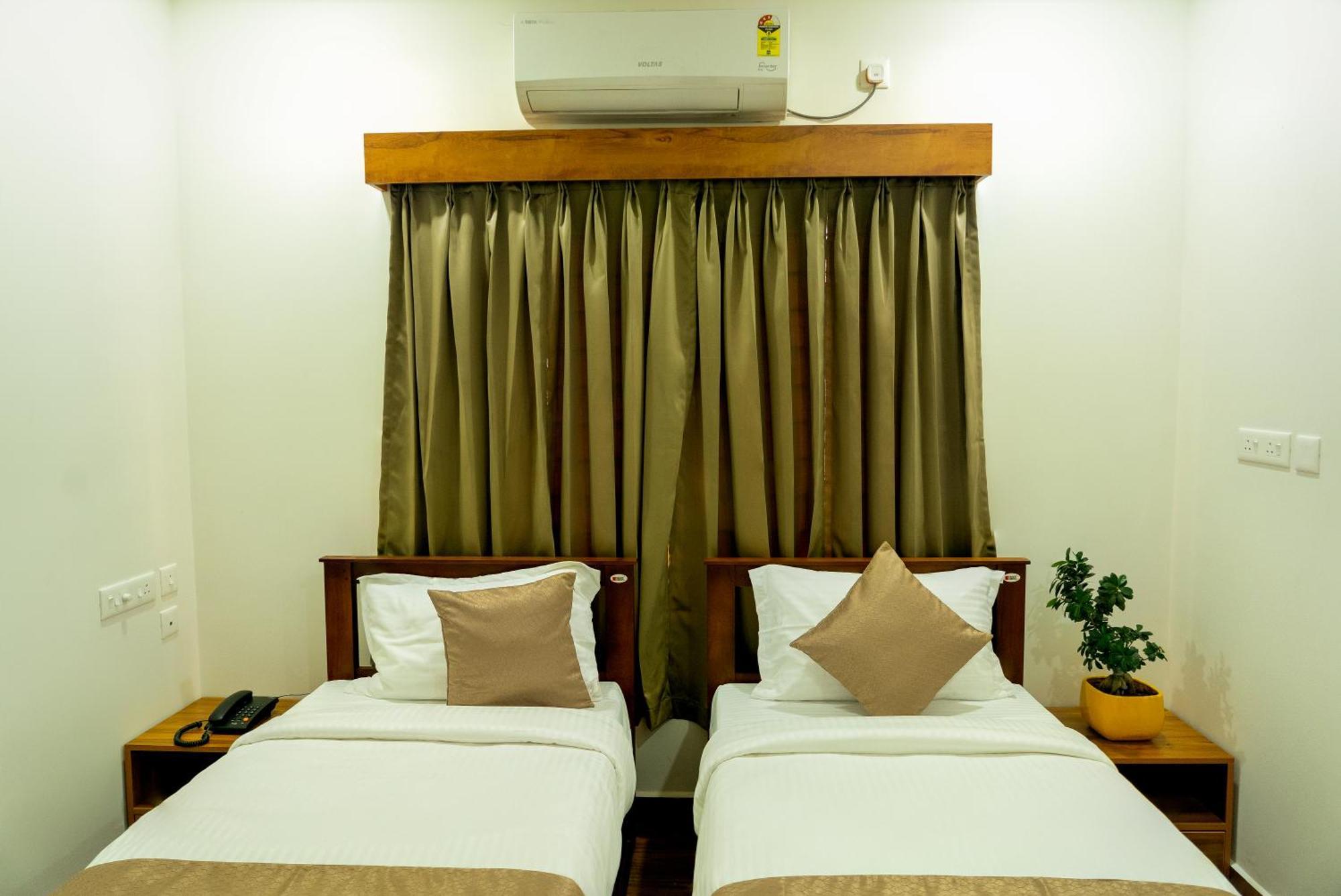 Fly View Airport Residency Hotel Nedumbassery Kültér fotó
