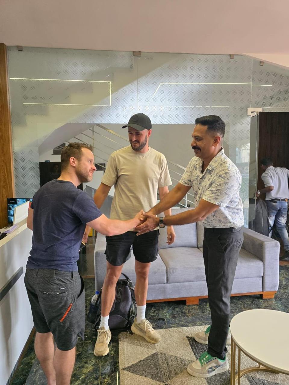 Fly View Airport Residency Hotel Nedumbassery Kültér fotó